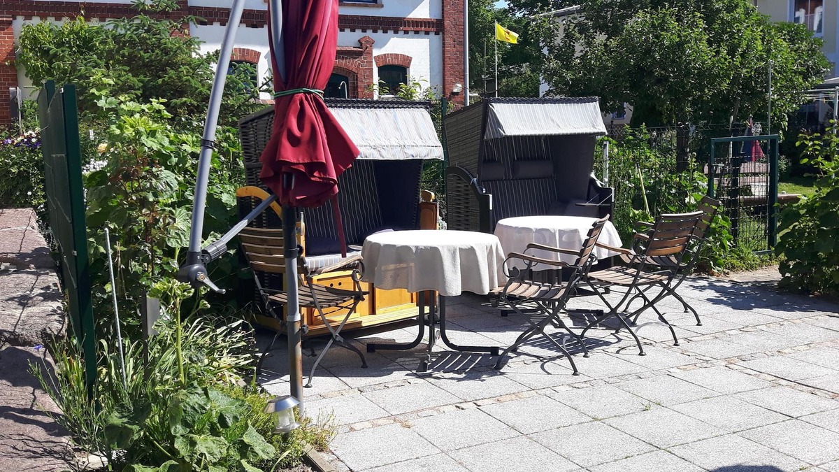 Alt Gaarz Apartment | quiet apartment near the beach in the center