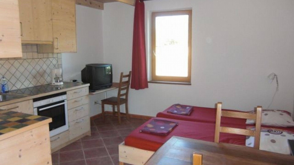 Aspiran Apartment | Quiet apartment for two with pool and near the river