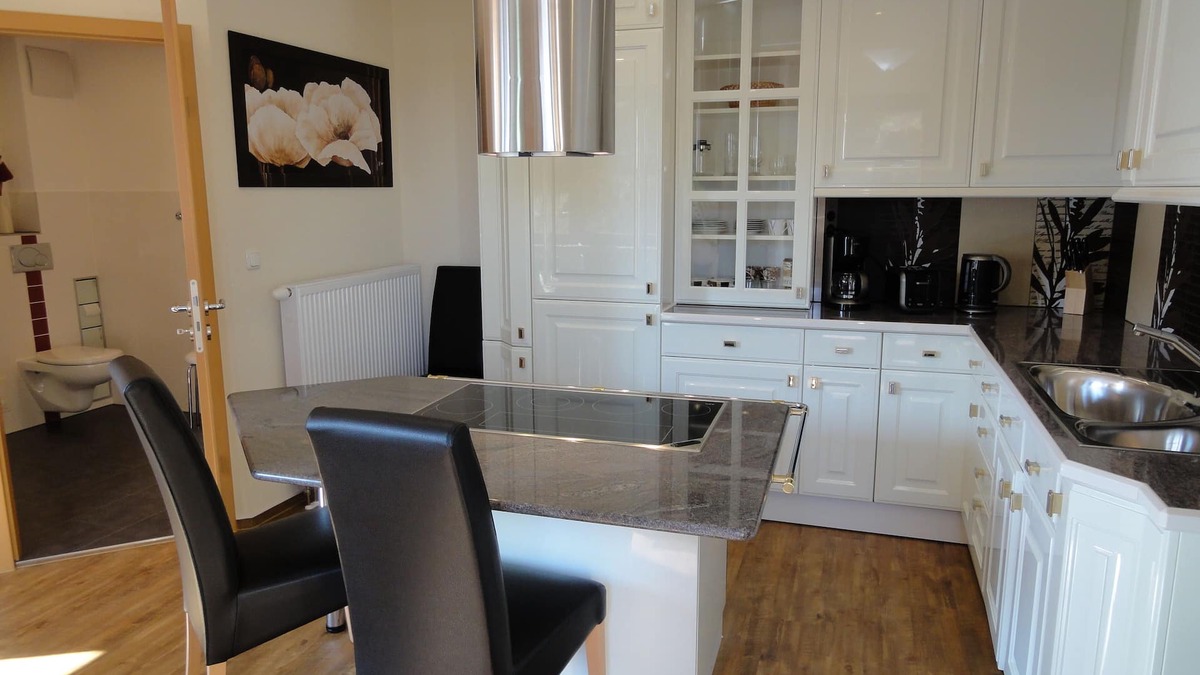 Leubnitz-Neuostra Apartment | Quiet apartment, high quality and lovingly furnished