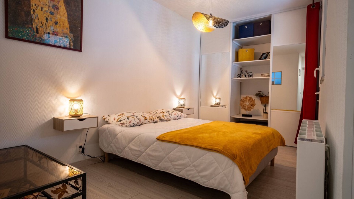 Le Fidelaire Apartment | Quiet apartment in the heart of a Normandy village