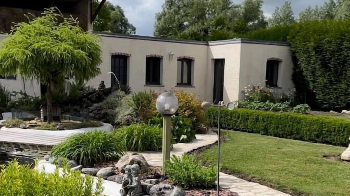 Violaines Apartment | Quiet apartment in the heart of the garden