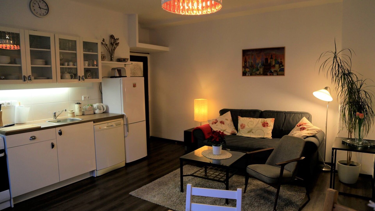 Prague 4 Apartment | QUIET APARTMENT on PANKRAC, 10 min from Old town