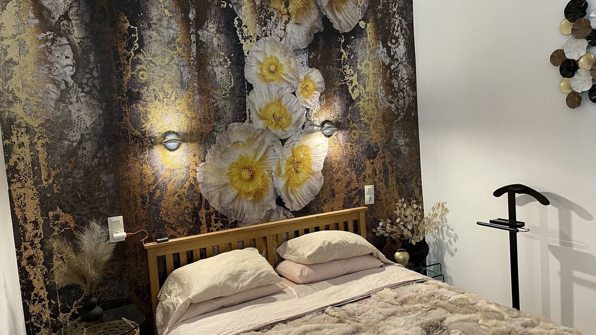 Inner City Budapest Apartment | Quiet Apartment w A/C in the Absolute center of Budapest, closed to Duna river