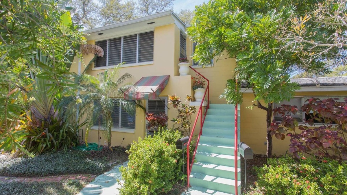 Historic Hyde Park North Apartment | Quiet Apt. in Historic District