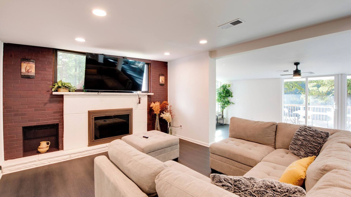 Sandtown House | Quiet Atlanta Getaway - 16 Mi to Downtown!