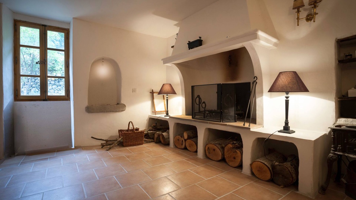 Saint-Leger-du-Ventoux House | QUIET AUTHENTICITY IN VILLAGE HOUSE FOR 4 PEOPLE