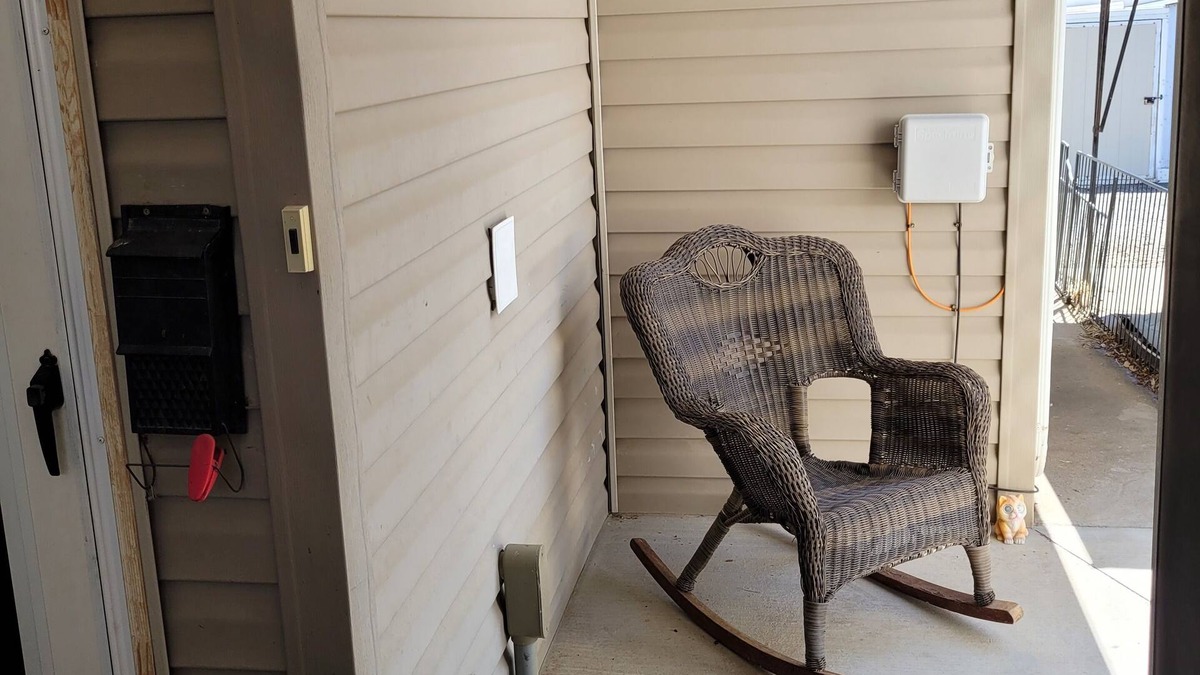 Clifton Apartment | Quiet backyard studio with private entrance