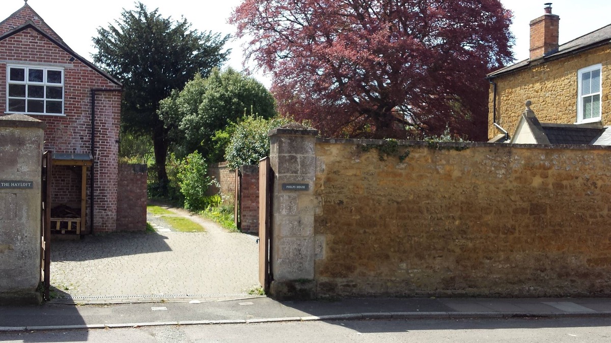 Castle Cary House | Quiet barn conversion in Castle Cary