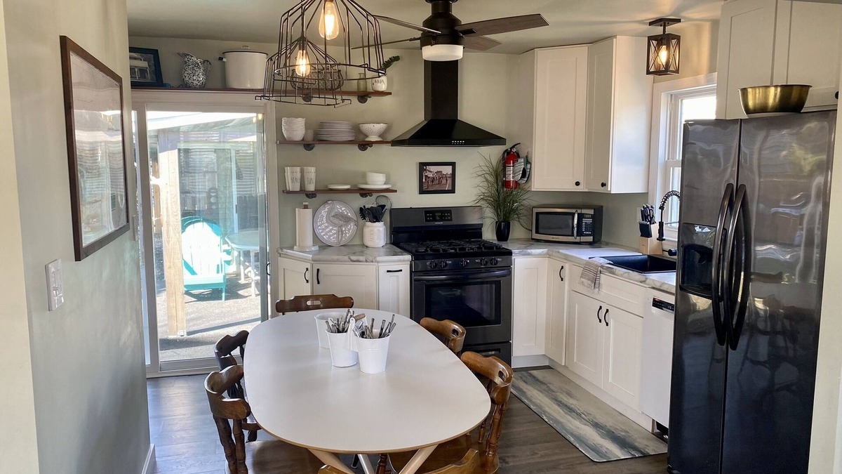 North Cape May Cottage | Quiet Beach Cottage in North Cape May
