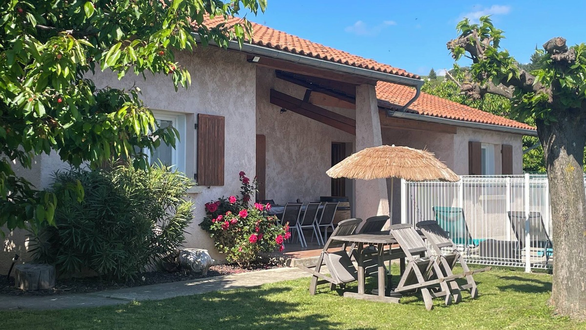 Mercurol-Veaunes House | Quiet, bright detached house with private pool