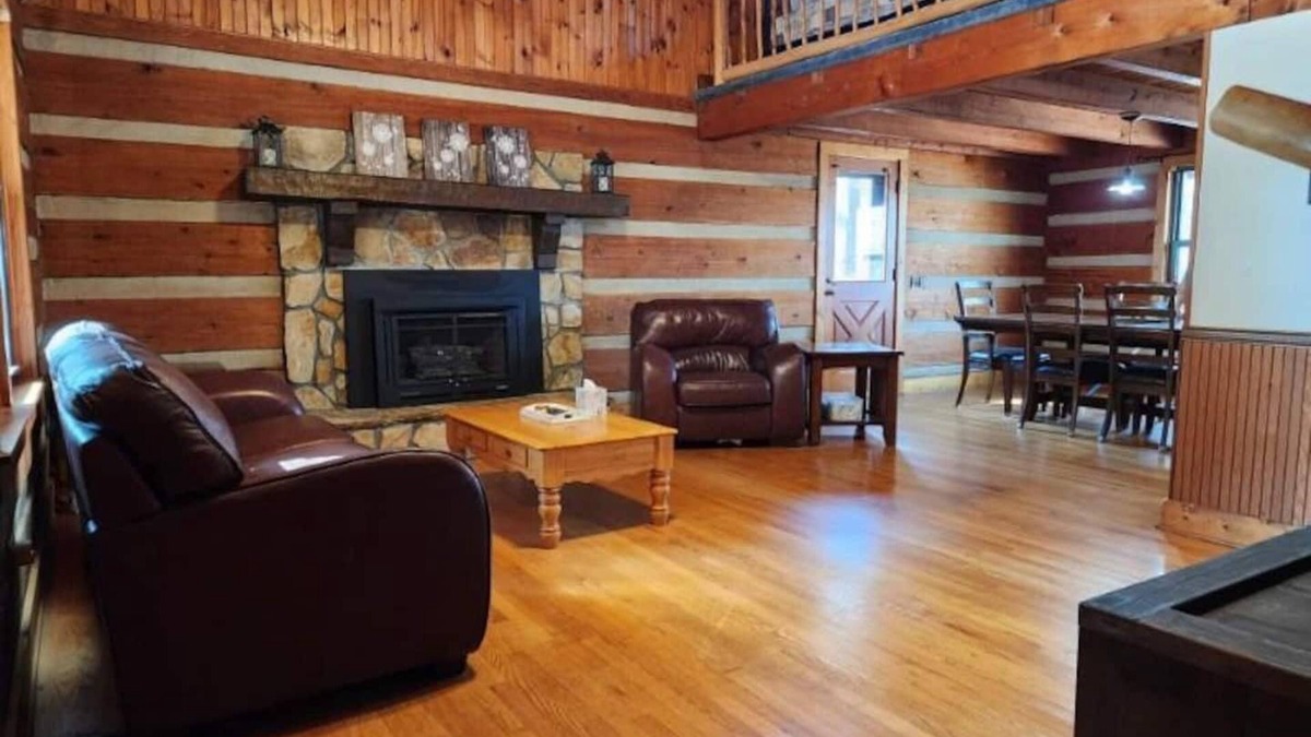 Barium Springs Cabin | Quiet Cabin Near Mooresville, NC