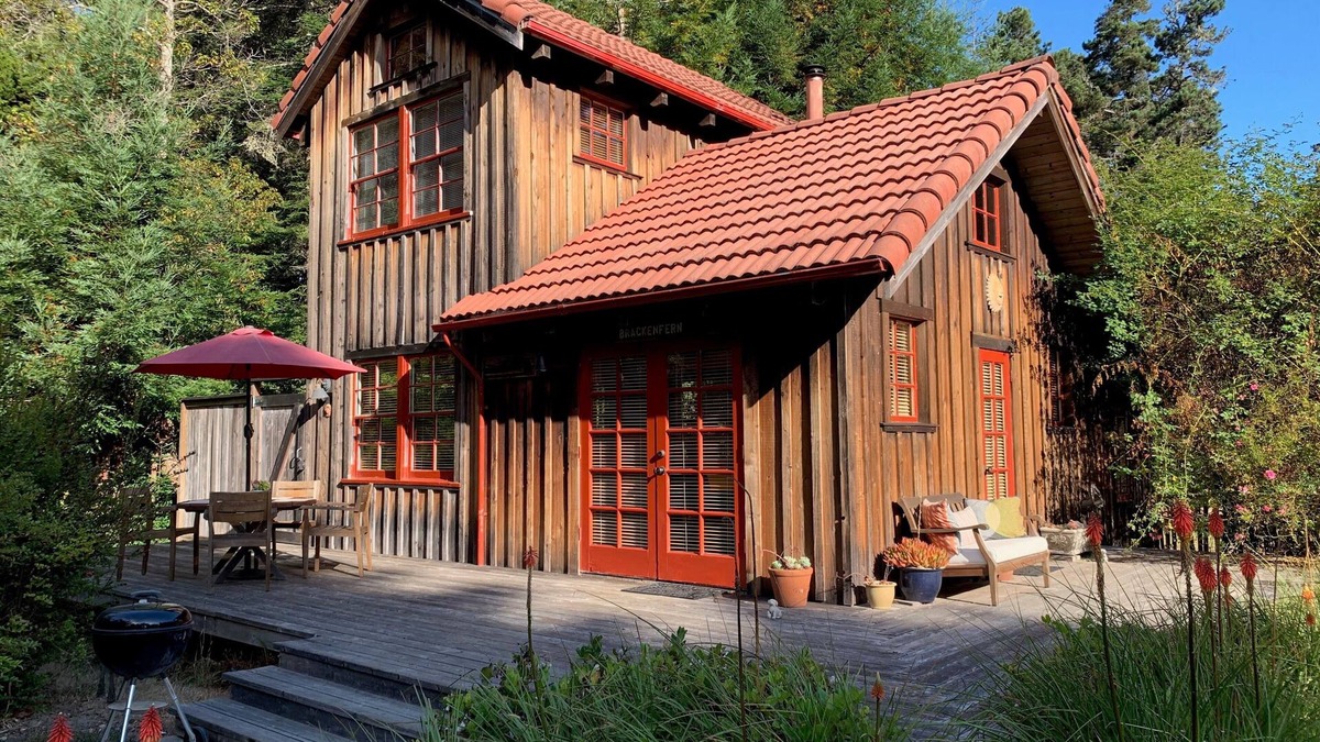 Mendocino Cabin | Quiet Cabin on 5 Acres Minutes From Mendocino and Ocean