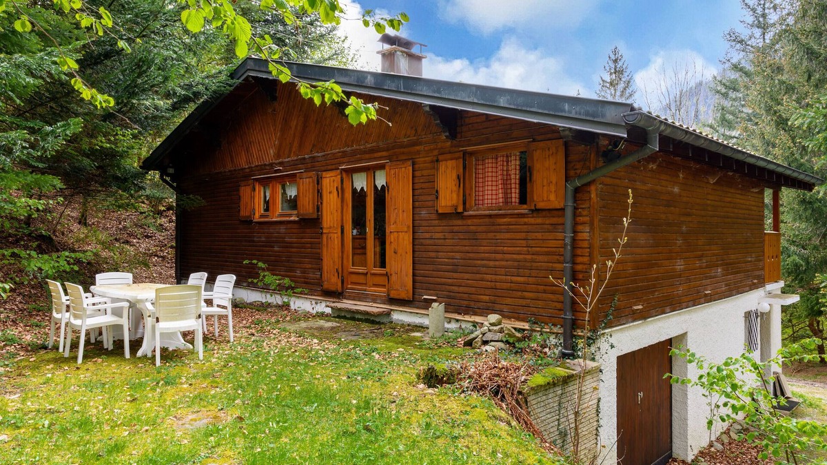 Mittlach Ski Chalet | Quiet chalet in the mountains 'Les Airelles' with Private Terrace and Wi-Fi