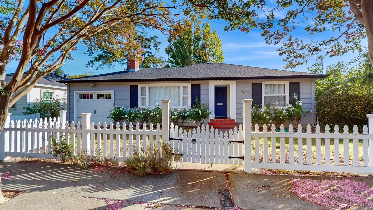 Junior College Neighborhood Association House | Quiet & Charming Wine Country Home w/Stylish Updates & Large Backyard