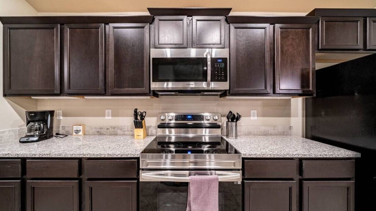 Lubbock House | Quiet Comfort - 3BR/2BA - New Construction