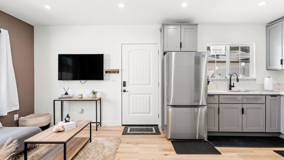 Redlands House | Quiet-Comfort-Location-Near Loma Linda University