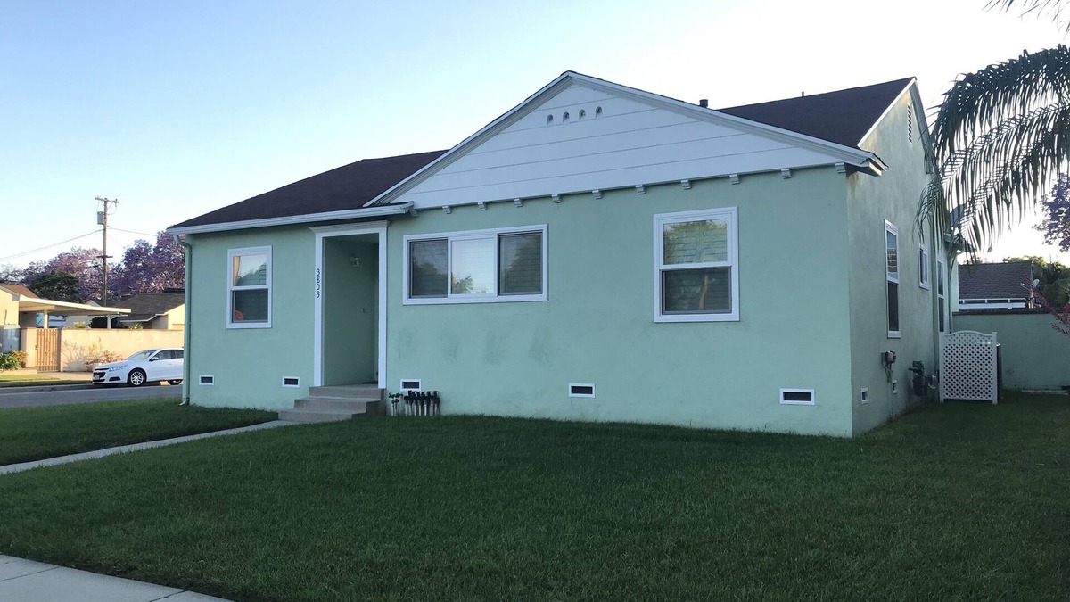 Harbor House | Quiet, comfortable and clean Long Beach unheated pool house.
