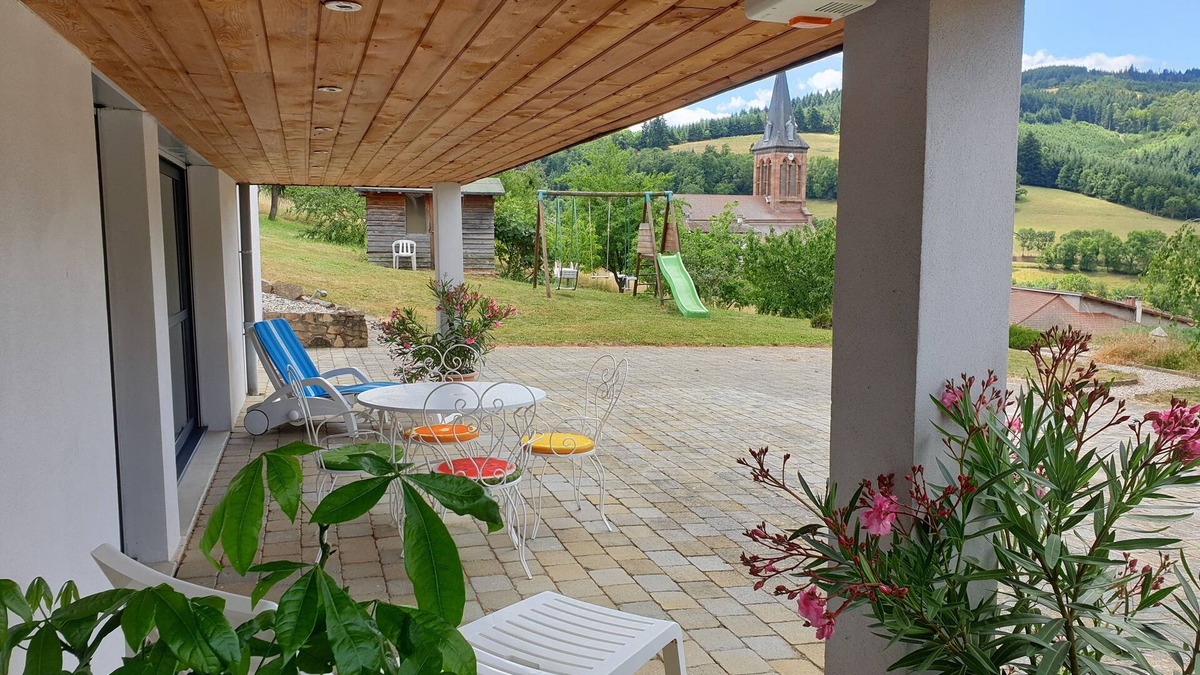 Valsonne Apartment | Quiet contemporary cottage