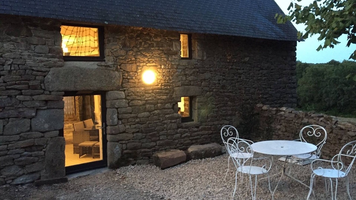 Landevant House | Quiet cottage in an entire peaceful landscape.