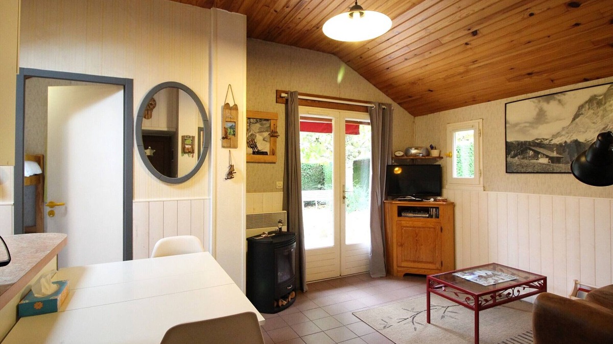 Murat-le-Quaire House | Quiet cottage with enclosed garden, pets allowed, parking, 2 km from La Bourboule center
