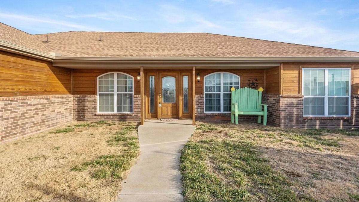 Pampa House | Quiet country home just outside of Pampa TX