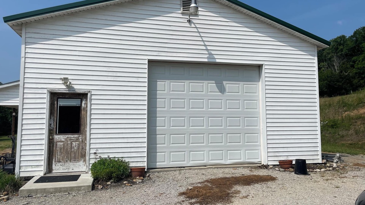 Wallingford House | Quiet Country home, Pet friendly