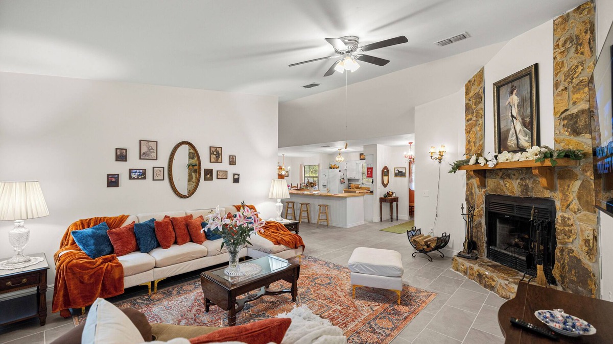 Williston Highlands House | Quiet Country Retreat near Springs & Farms Perfect for Families & Nature Lovers