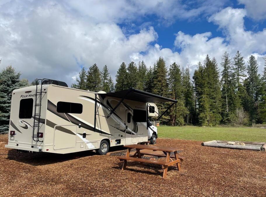 Hayden House | Quiet Country Rimrock Retreat RV