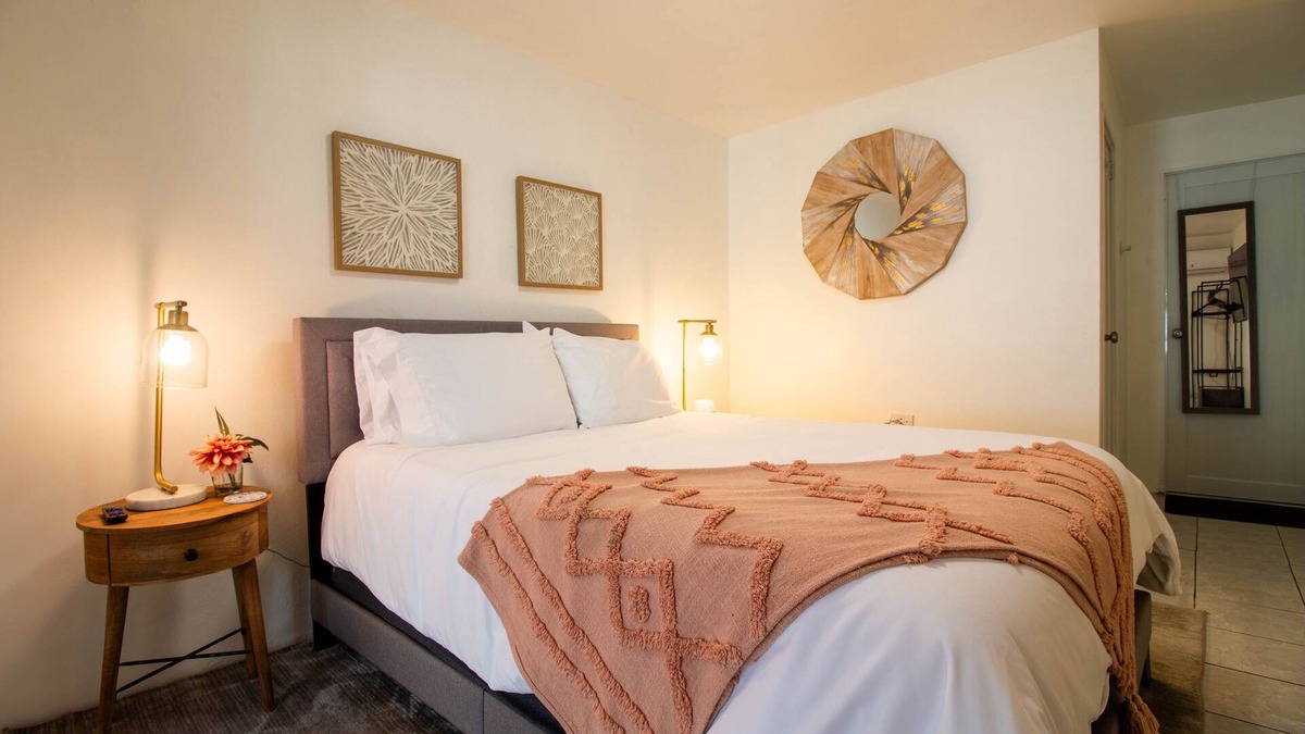 Jarealito Apartment | Quiet cozy 1 bedroom 1 bathroom just 2 blocks from beautiful beaches!