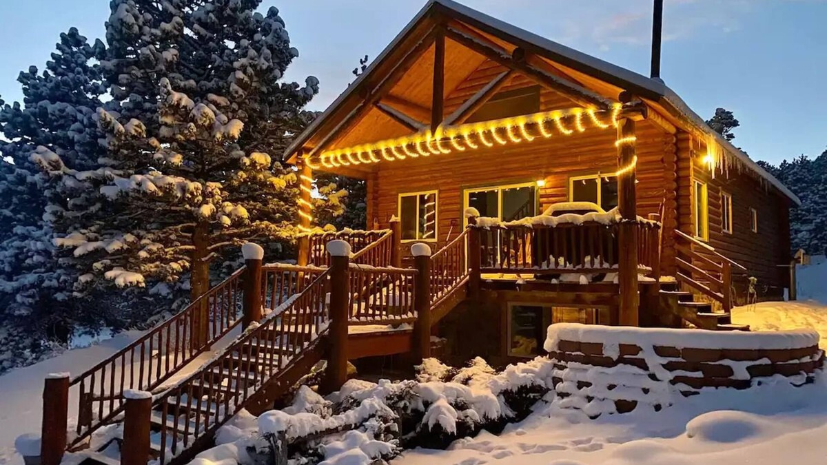 Howard Cabin | Quiet, Cozy and Quaint Log Cabin Living!