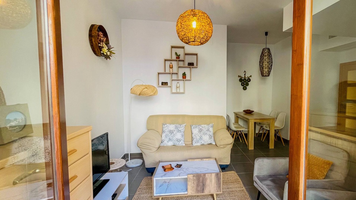 Tivissa Apartment | Quiet, Cozy and Rural "apartment Monetze" with Wi-fi and Air Conditioning