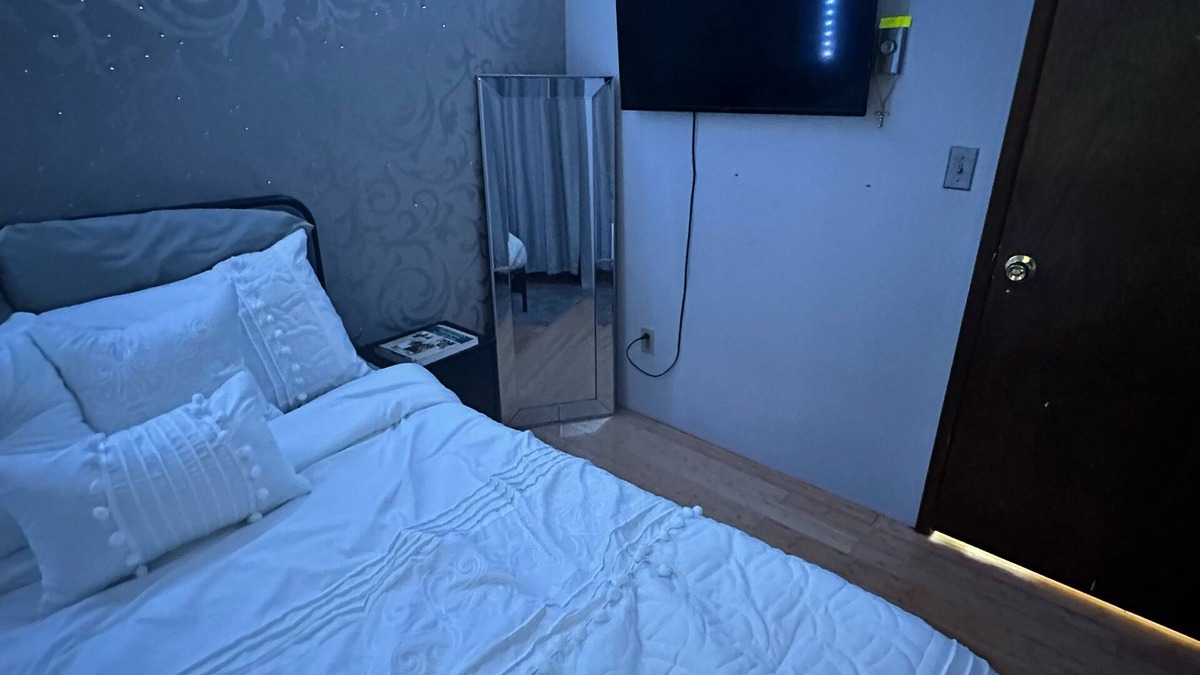 Parkland House | Quiet Cozy Room