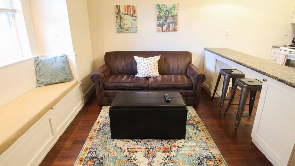 Bloomington Apartment | Quiet Eastside Apartment with Amenities