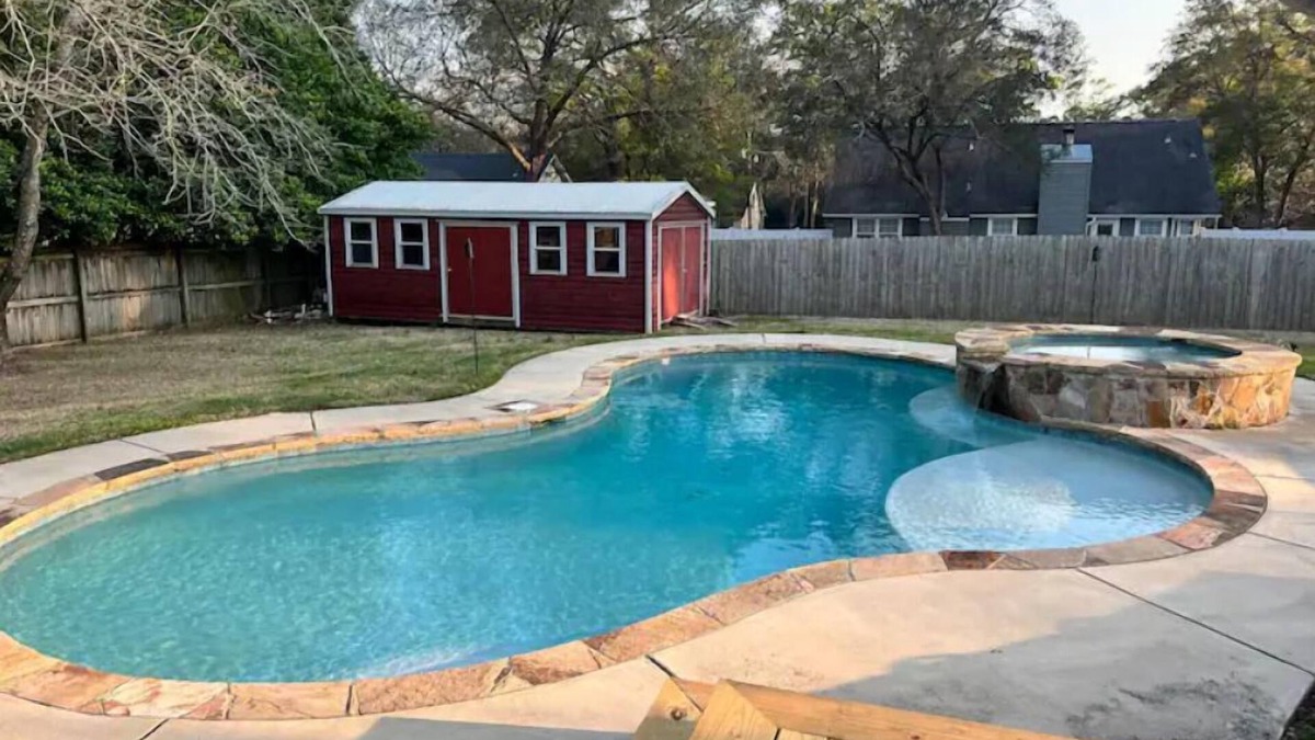 Crestview House | Quiet escape with pool and spa