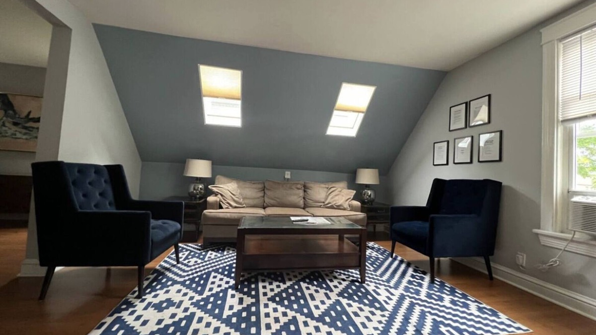 Oak Park House | Quiet, family getaway. Puppers welcome!