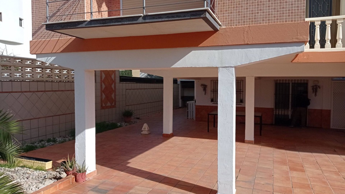 Xeraco Beach Apartment | Quiet, first line, renovated, 2 bedrooms, good area