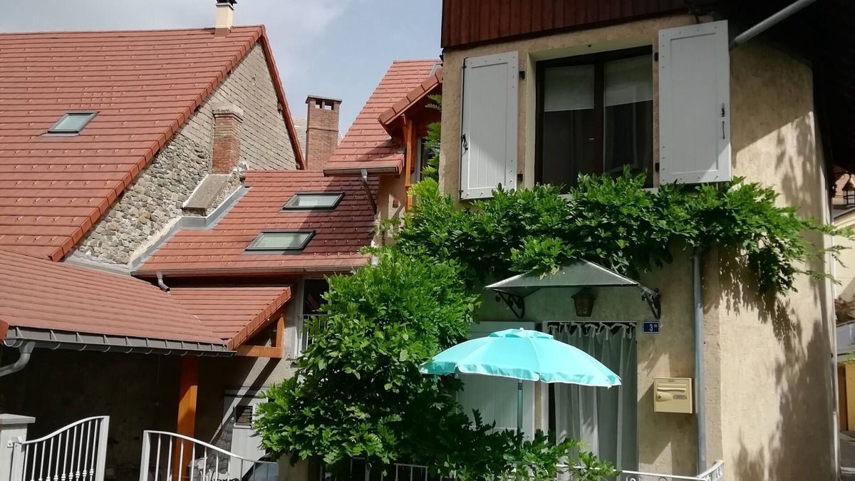 Saint-Bonnet-en-Champsaur House | Quiet house in the heart of the village