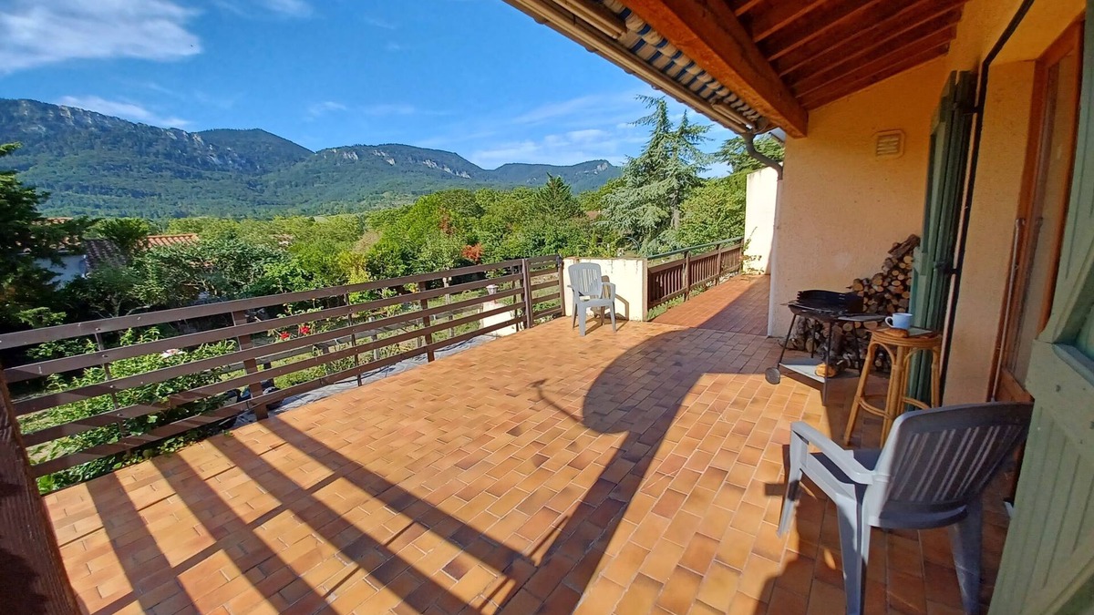 Nebias House | Quiet French village home in wine region, sleeps 10