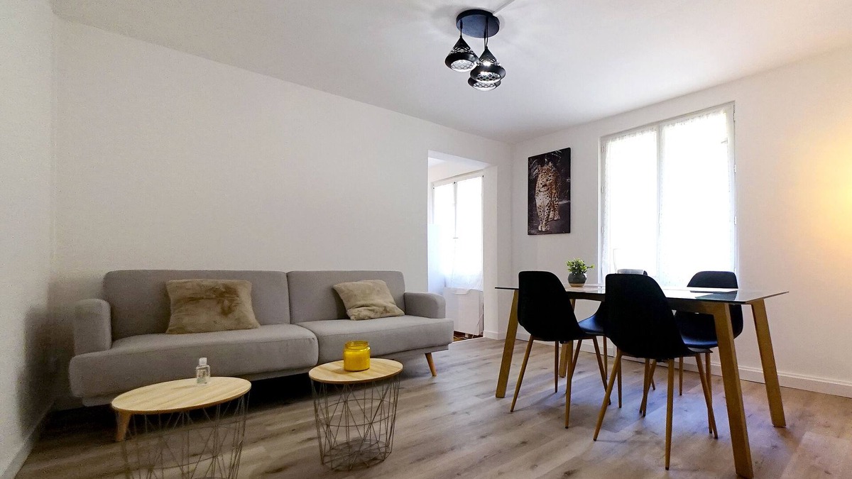 Cours la Ville Apartment | Quiet, fully-equipped T3 - The Hummingbird
