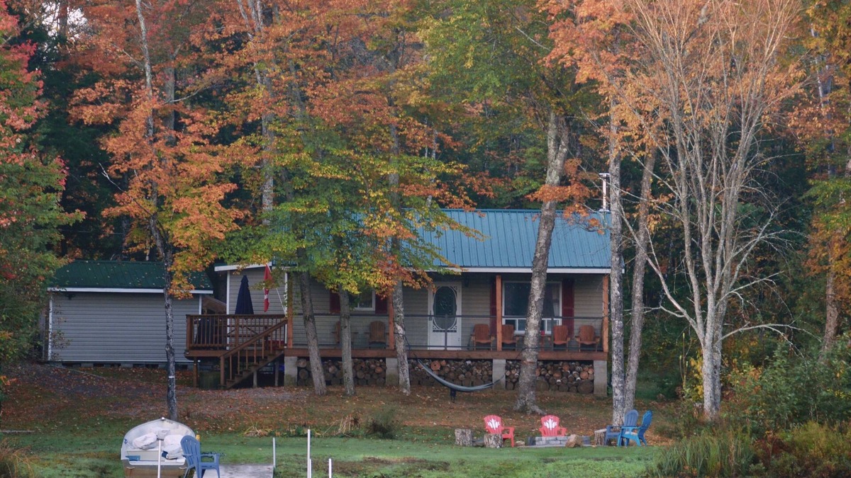 Marmora and Lake House | Quiet Getaway - 4 Season Lakefront Cottage