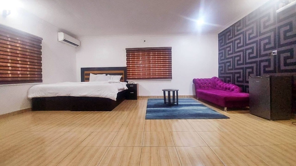 Ikeja Cabin | Quiet getaway in the ❤️ of downtown