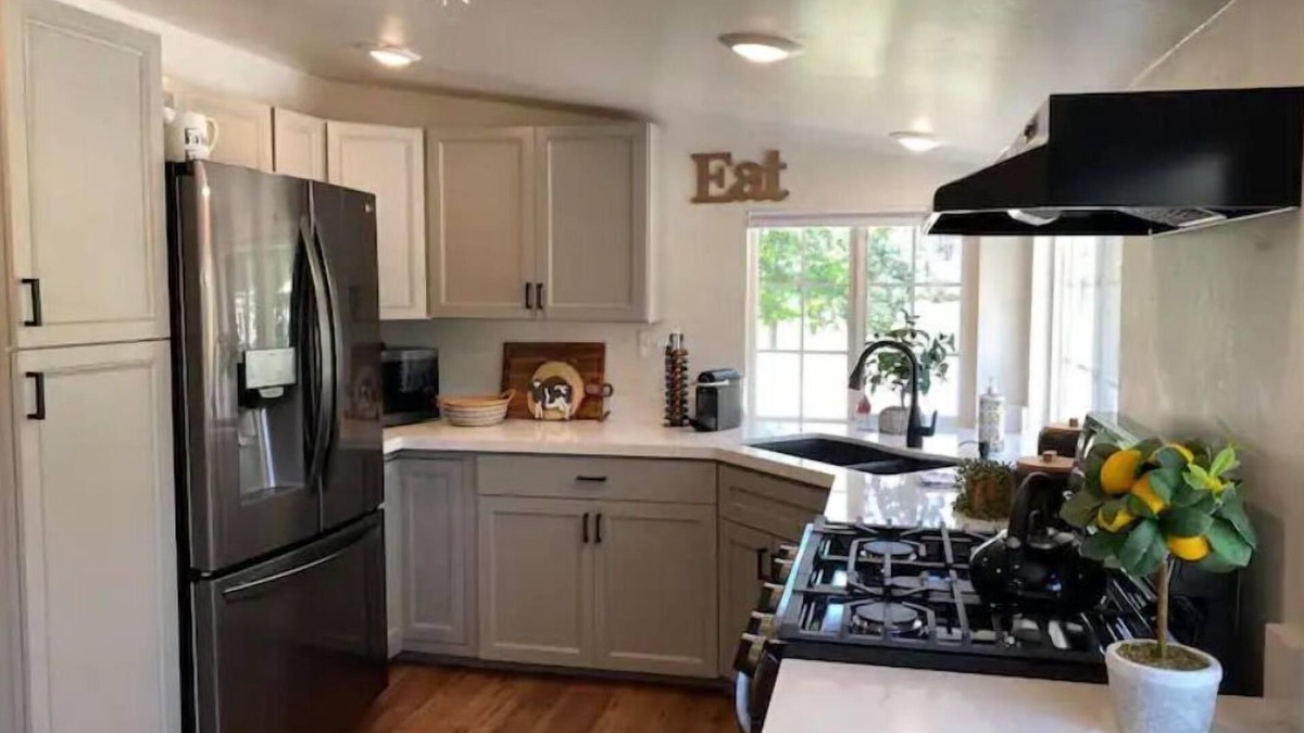Grass Valley House | Quiet Gold Country Guest House in the Sierra Nevada Mountains. Pet Friendly!