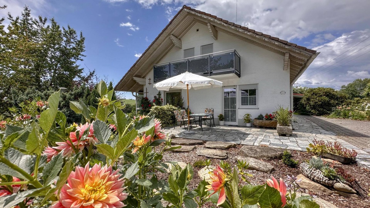 Roehrnbach Apartment | Quiet holiday apartment with balcony and terrace