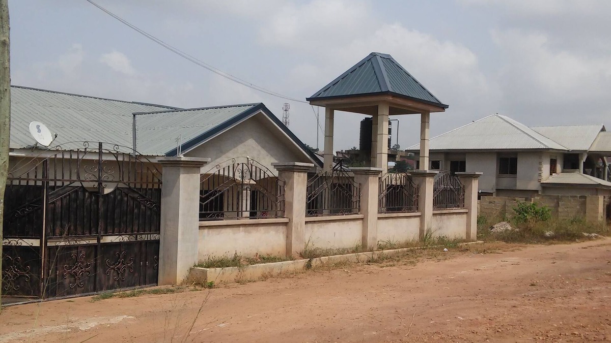 Kumasi House | Quiet Home in the city.