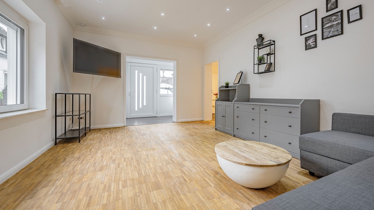 Lurup House | Quiet house near arena & stadium with parking facilities - AC Hanse Hosting