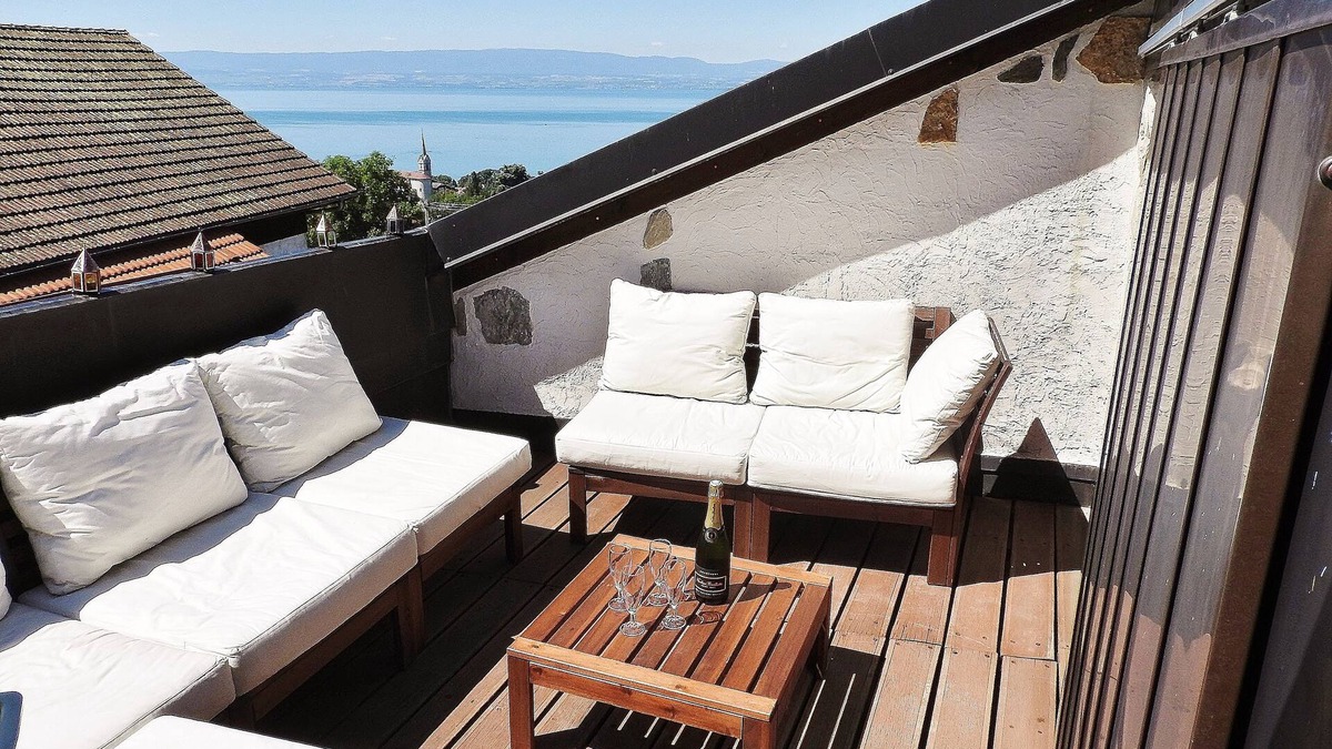 Lugrin House | Quiet house with beautiful lake view, ideal for family walks
