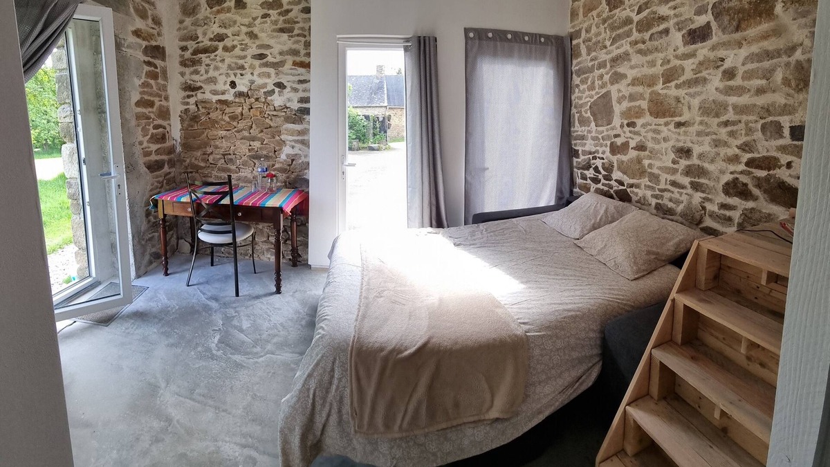 Laurenan Bed & Breakfast | Quiet, independent room