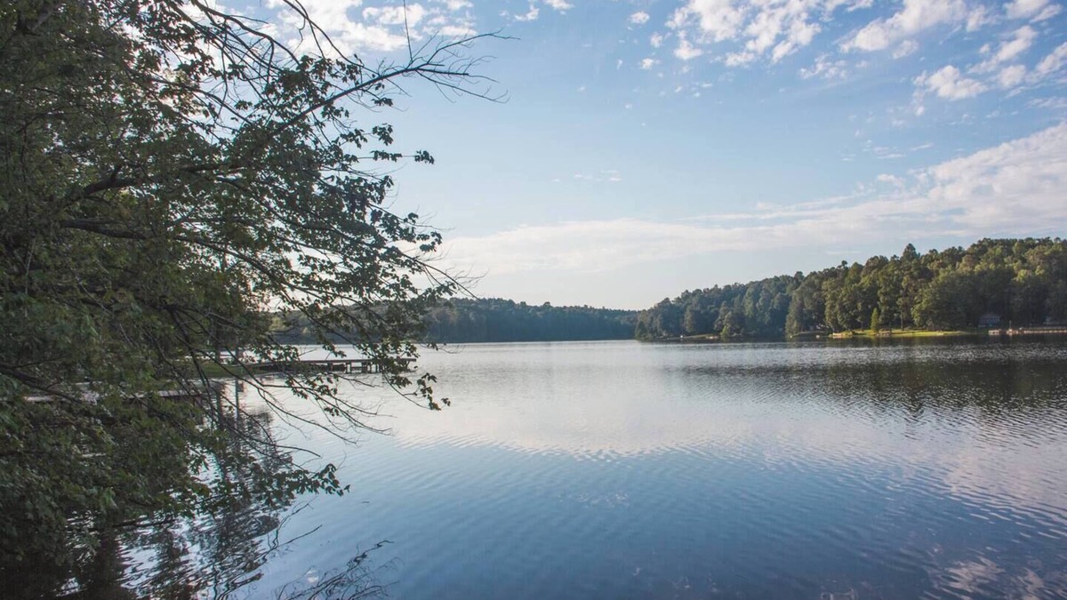 Brookport House | Quiet Lake Front Cabin!