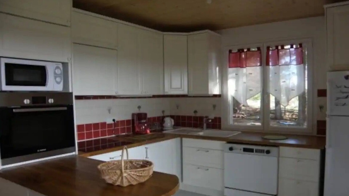 Le Chambon-sur-Lignon House | QUIET LITTLE HOUSE WITH MAGNIFICENT VIEW!
