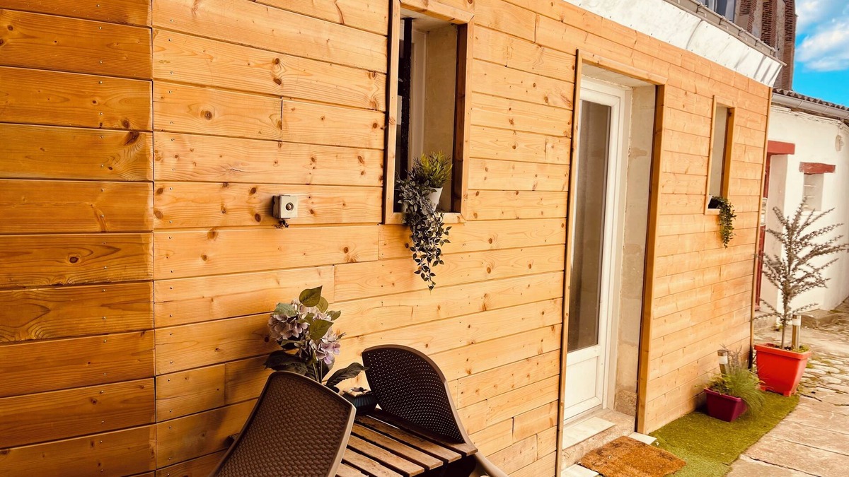 Waldeck-Sully House | Quiet little house in the center of town